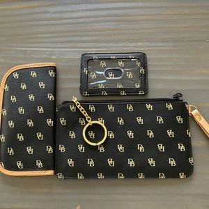 Dooney & Bourke Wristlet